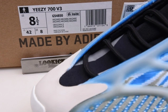 G54850 IN ADIDAS YEEZY DARK 700 THE V3 GLOW 0815